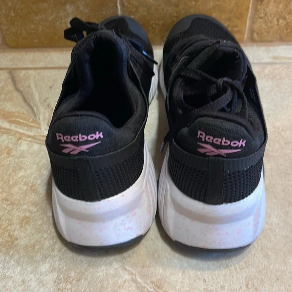 REEBOX - Picture 2 of 4